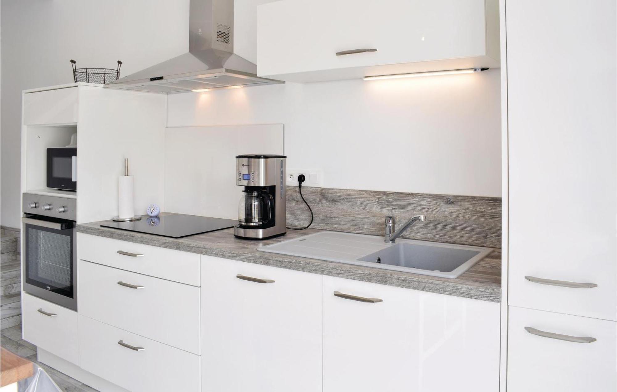 Amazing Home In Saint-Germain-Sur-Ay With Wifi Eksteriør bilde